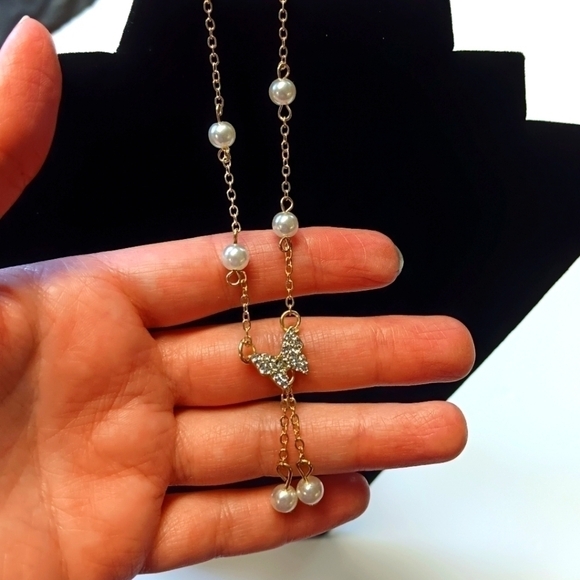 Pearl Gold Butterfly Pendant Necklace Rhinestones 90s Fairycore Dainty Whimsy - Picture 4 of 5